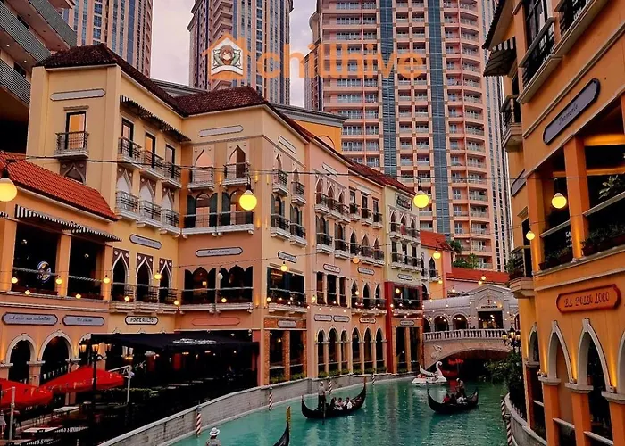 Elegant Condo Beside Venice Grand Canal #Vlra23J